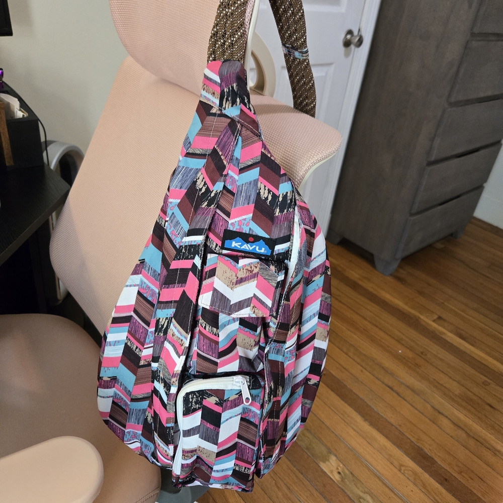 KAVU Women's Patterned Sling Bag - Pink and Brown